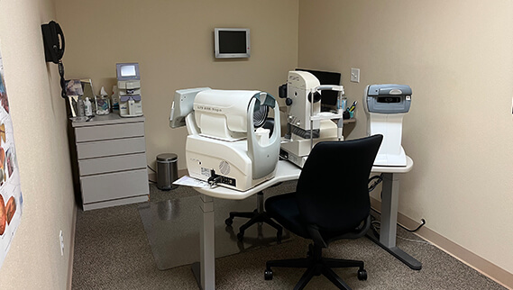 macon eyes doctor clinic at Missouri Eye Consultants