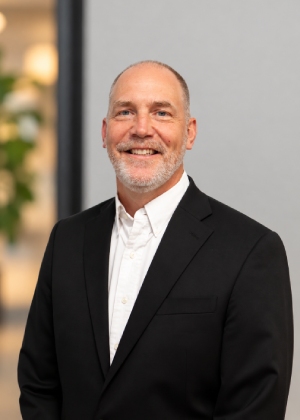 Portrait of Dr Nathan Hesemann
